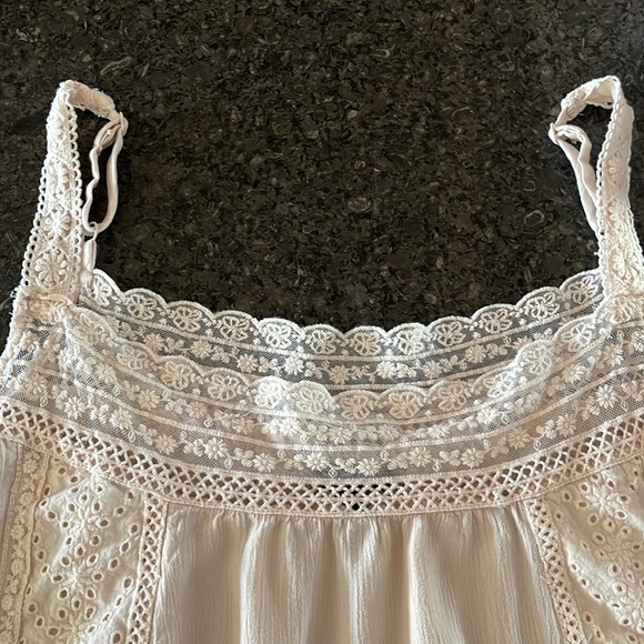 Torrid Washable Gauze Flowy Crochet Trim Cami - Picture 7 of 10